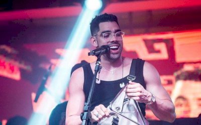 Cantor Gabriel Diniz morre em acidente de avião 
