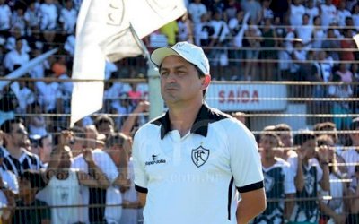 Após derrota e fraca atuação na estreia, Corumbaense traz Douglas Ricardo de volta