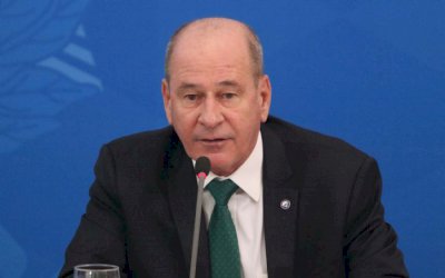 Forças Armadas obedecem Constituição, diz Defesa após atos pró-intervenção
