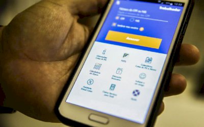 Caixa credita saque emergencial do FGTS para nascidos em abril