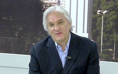 Ex-senador Delcídio do Amaral descobre no hospital que além de covid está com dengue: ‘covengue’