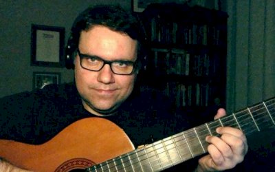 Apresentador do SporTV Rodrigo Rodrigues morre por complicações de Covid-19