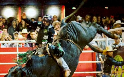 Peão de MS vence campeonato mundial da PBR e leva US$ 1 milhão