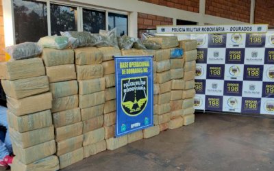 Polícia Militar Rodoviária apreende mais de uma tonelada de maconha e recupera camionete roubada