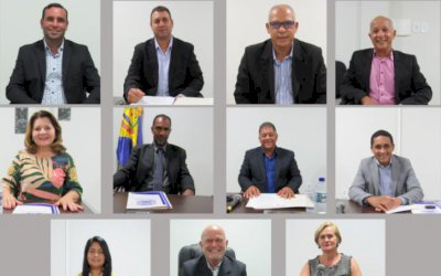 VEREADORES SOLICITAM AO GOVERNO DO ESTADO QUE SEJA AUMENTADO O EFETIVO DAS POLÍCIAS MILITAR E CIVIL NO MUNICÍPIO DE IVINHEMA E DISTRITO DE AMANDINA