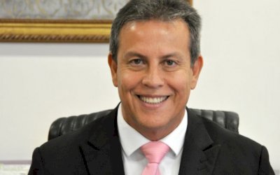 Bolsonaro indica desembargador de MS para cargo de ministro do TST