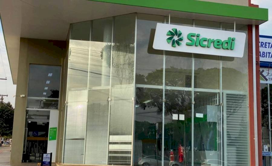 Agência de Ivinhema da Sicredi Centro-Sul MS comemora 13 anos