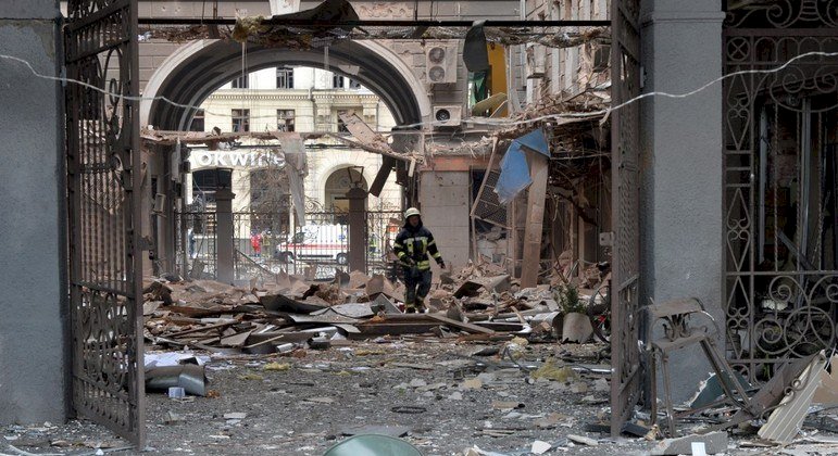 Novo bombardeio na região de Kharkiv, na Ucrânia, mata oito pessoas, duas delas crianças
