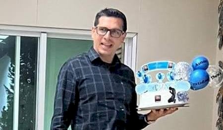 Pastor é morto na porta de igreja.