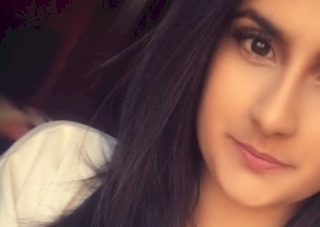 Laje de empresa desaba e mata nove pessoas, e deixa vários feridos.