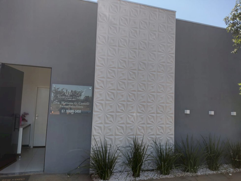 Angélica - Agora tem Clinica\'Estética Avançada\' com uma grande profissinal.