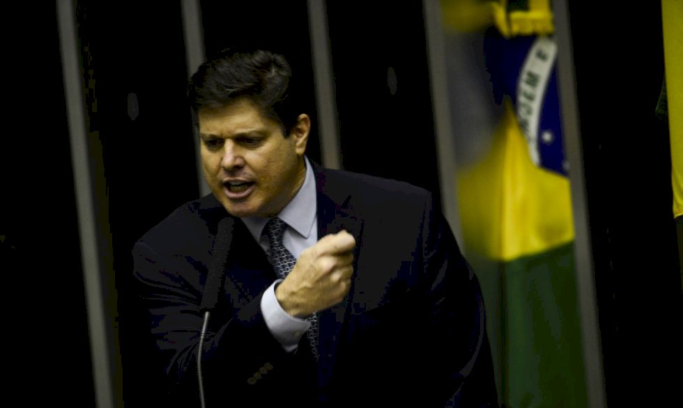 Reforma tributária será fatiada, confirma Baleia Rossi.