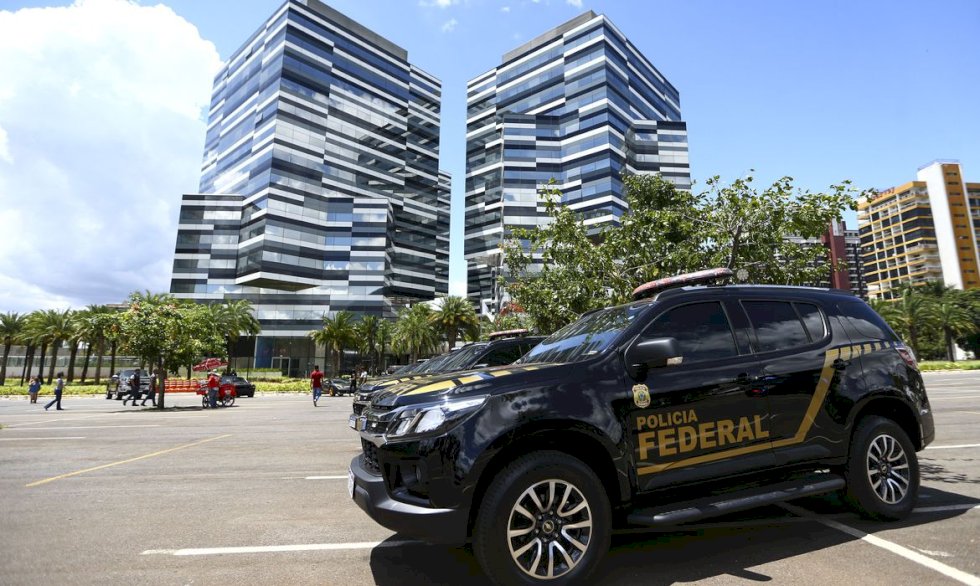 PF e Exército deflagram ação contra suposta venda ilegal de armas