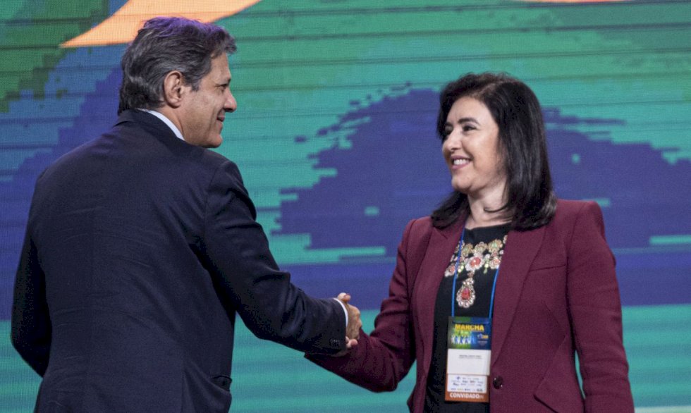 Reforma tributária terá regra de transição de 20 anos.