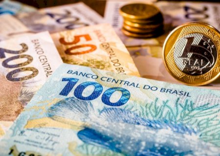 INSS: começa amanhã o pagamento da primeira parcela do 13º salário a 32 milhões de aposentados e pensionistas