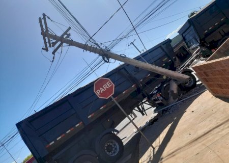 Mais de 30 acidentes de trânsito envolvendo postes só este ano, diz Energisa.