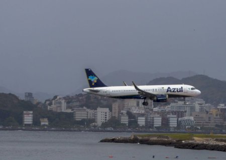 Petrobras reduz preços de querosene de aviação