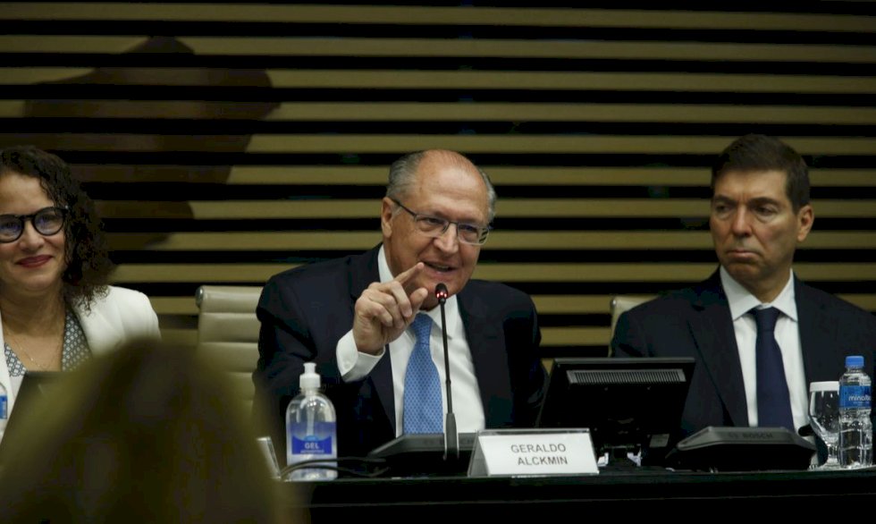 Governo anuncia R$ 66 bilhões para apoiar inovação tecnológica.