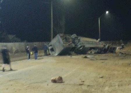 Ônibus com torcedores do Corinthians capota na Rodovia Fernão Dias na Grande BH.