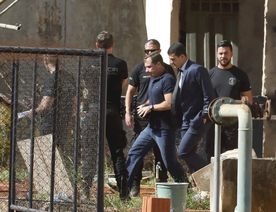 Exército confirma pedido de Alexandre de Moraes e afasta Mauro Cid