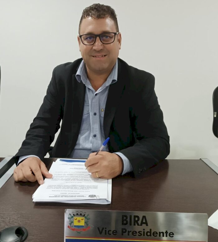 VEREADOR BIRA REIVINDICOU RECURSOS FINANCEIROS PARA OBRAS DE ASFALTO E DRENAGEM PARA O DISTRITO DE AMANDINA.