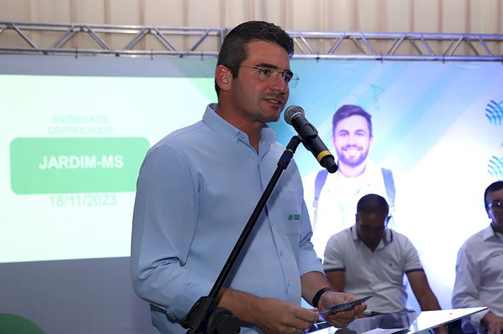 Senar/MS entrega 1.600 certificados em Jardim