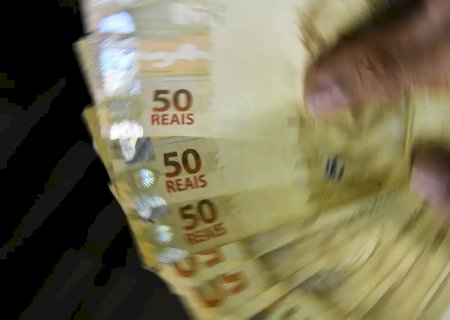 Primeira parcela do décimo terceiro deve ser paga até esta quinta