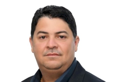 MARCIO COBROU CUMPRIMENTO DE LEI EM AGÊNCIA BANCÁRIAS, ILUMINAÇÃO NA BR-376 E ASFALTO NA ENTRADA DO JARDIM AEROPORTO