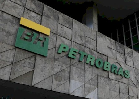 Petrobras abre investigação administrativa de venda de refinaria