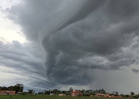 MS deve ter sexta-feira com tempo instável e possibilidade de tempestades, aponta Cemtec