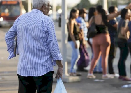 Governo antecipa décimo terceiro de aposentados e pensionistas