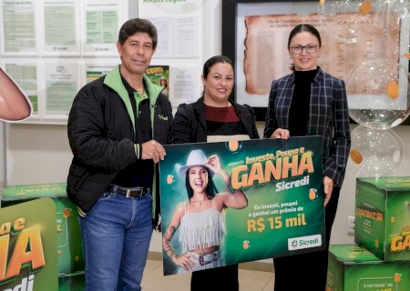 Associada de Dourados é a ganhadora do prêmio de R$ 15 mil da promoção Investe, Poupa e Ganha do Sicredi