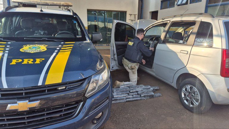 Ivinhema - PRF apreende 40 Kg de maconha