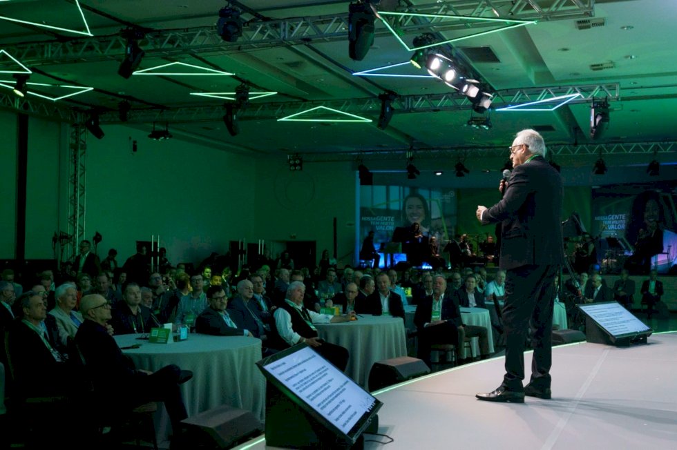 Sicredi reúne lideranças de todo o país para alinhamento estratégico