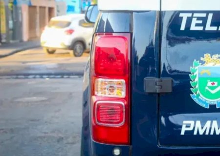 Mulher é esfaqueada 15 vezes e encontrada sangrando na rua