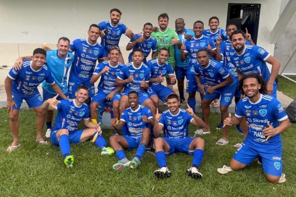 Ivinhema vence lanterna Coxim fora de casa e segue na liderança