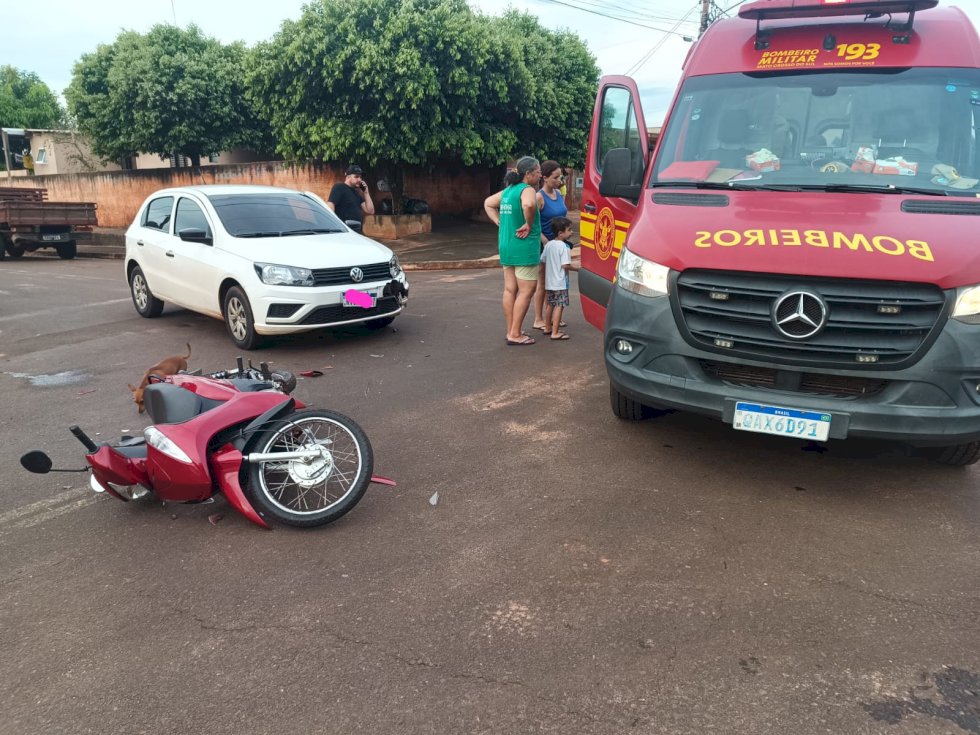 Ivinhema - Acidente de moto e carro deixa duas vítimas feridas