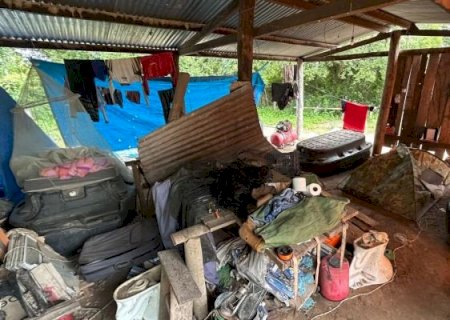 Sete trabalhadores são resgatados em condições análogas à escravidão de fazenda