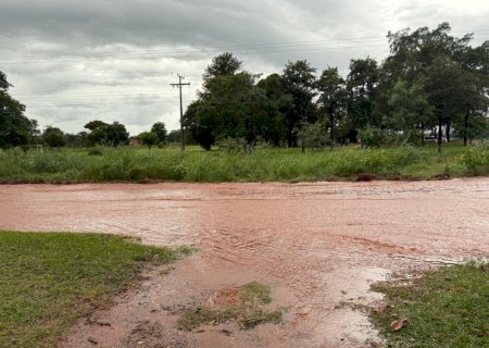 Vereadores pedem apuração dos danos ambientais causados em propriedades rurais as margens da rodovia MS-141, estudos e obras de drenagem e escoamento em regime de urgência