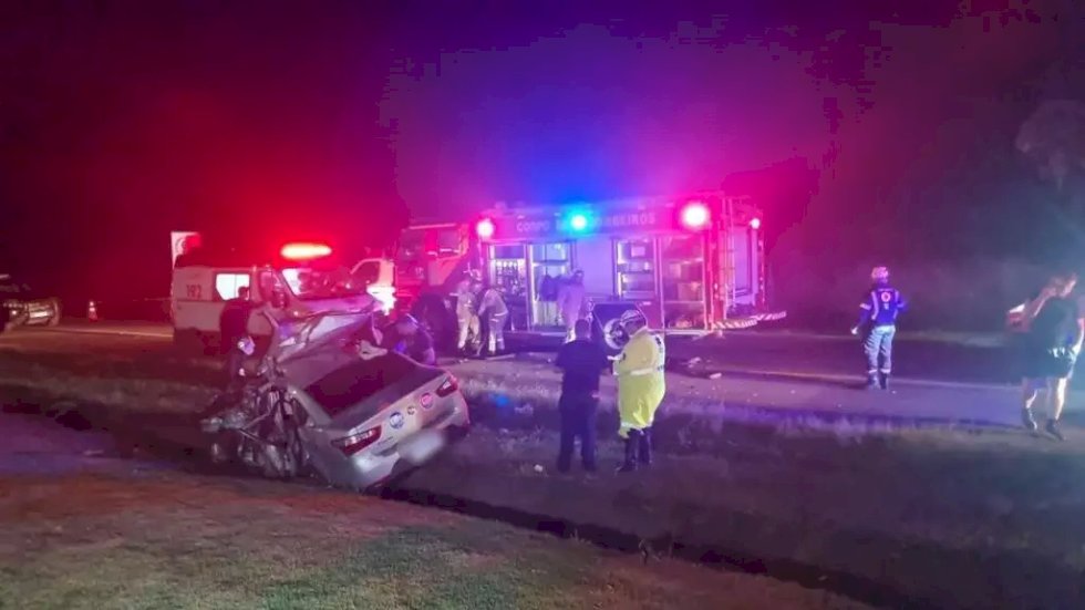 Diretora de boxe de MS morre em acidente com caminhão e ônibus no PR