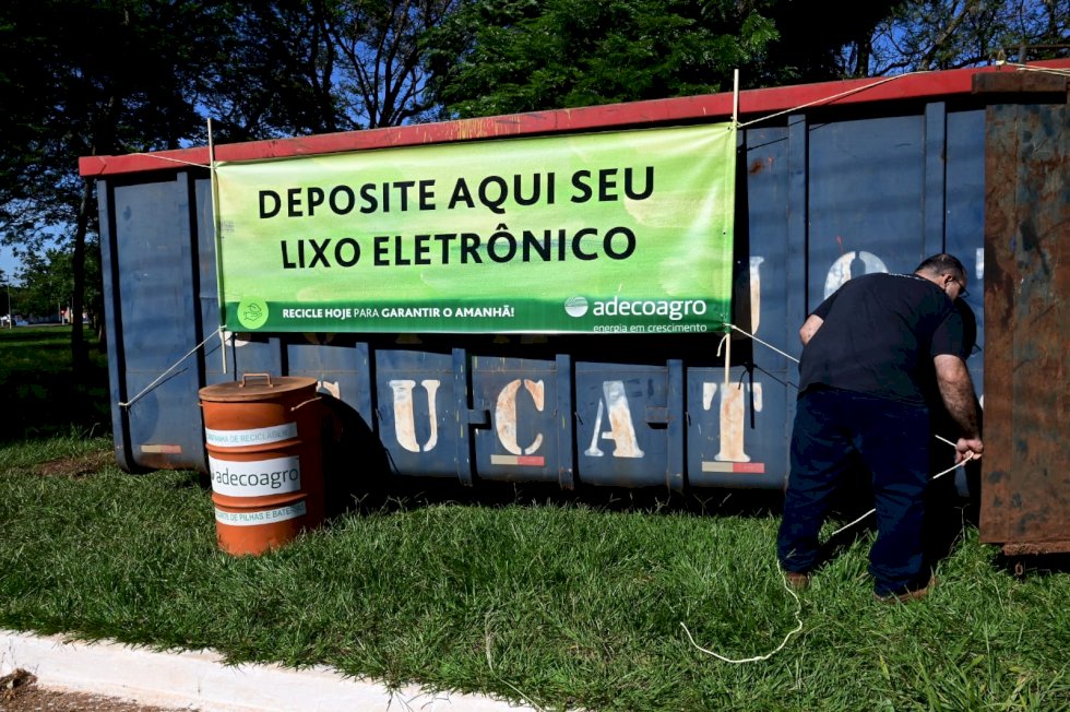 Ivinhema está realizando coleta de Lixo eletrônico