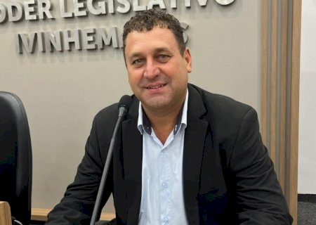 Bira solicita o direito ao adicional de insalubridade aos agentes comunitários de saúde e endemias e pede ampliação do numero de monitoras dos berçários das creches do município