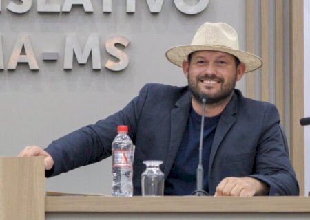 Eder Chicó pede entrega mensal de cestas básicas às famílias referenciadas pelo CRAS
