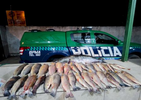 PMA apreende 62 kg de pescado irregular, autua e prende pescadores por crime ambiental