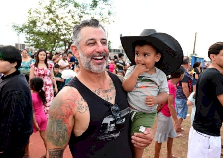 Prefeitura de Ivinhema realizou festa para comemorar o dia das crianças