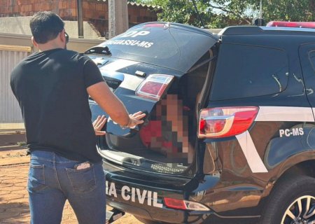 Polícia Civil prende aposentado por de violência doméstica