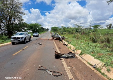 Ivinhema - Acidente entre carreta e carro deixa uma vítima fatal na BR-376 próximo a Vila Alice