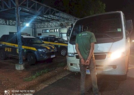 Ivinhema - Douradense é preso pela PRF acusado de furtar microônibus