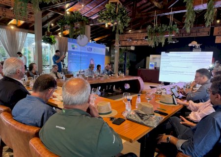 Sicredi reforça protagonismo como principal repassador privado do FCO durante reunião do Conselho na Expogrande 2026