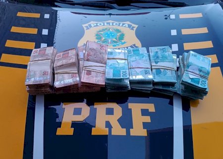 PRF apreende 84 Kg de cocaína e R$ 195 mil BR-262